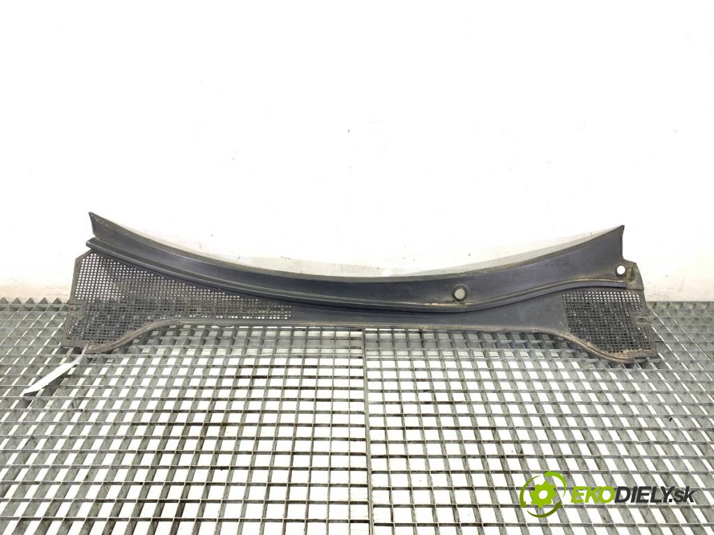 RENAULT CLIO III liftback 2007 55 kW 1.2 16V (BR02, BR0J, BR11, CR02, CR0J, CR11) 1149 Torpédo, plast pod čelné okno 8200290131 (Torpédo (plast pod čelným sklom))