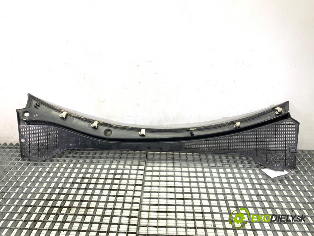 RENAULT CLIO III liftback 2007 55 kW 1.2 16V (BR02, BR0J, BR11, CR02, CR0J, CR11) 1149 Torpédo, plast pod čelné okno 8200290131 (Torpédo (plast pod čelným sklom))