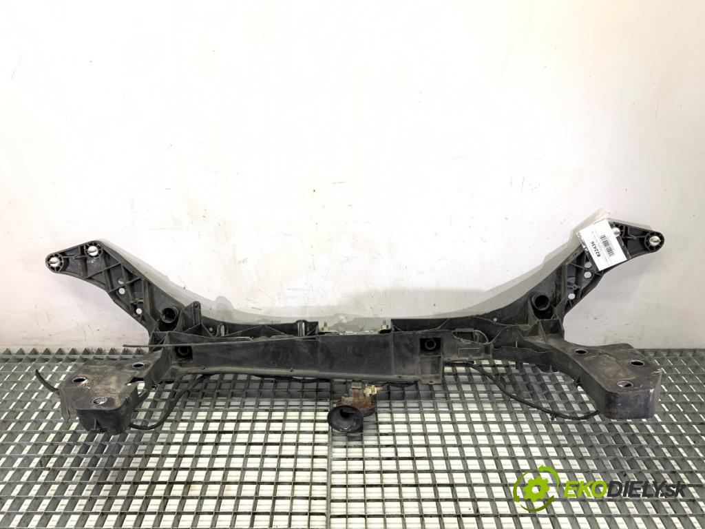 RENAULT CLIO III liftback 2007 55 kW 1.2 16V (BR02, BR0J, BR11, CR02, CR0J, CR11) 1149 držák přední část 8200290143 (Přední výztuha)