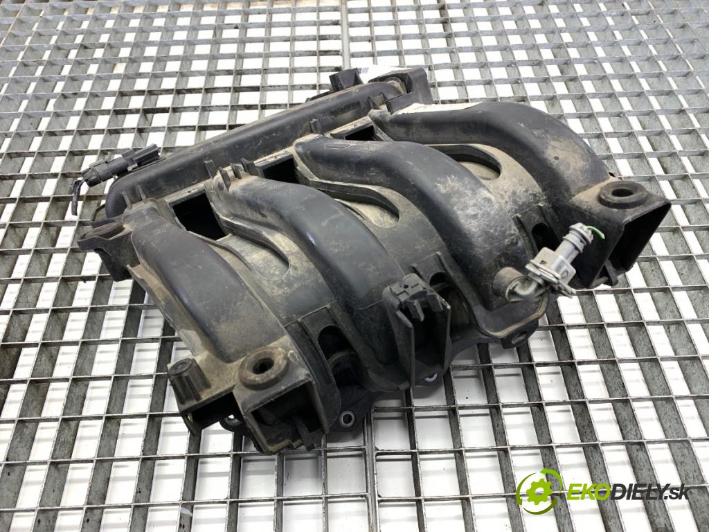 RENAULT CLIO III liftback 2007 55 kW 1.2 16V (BR02, BR0J, BR11, CR02, CR0J, CR11) 1149 potrubí sání 8200762352 (Sací potrubí)