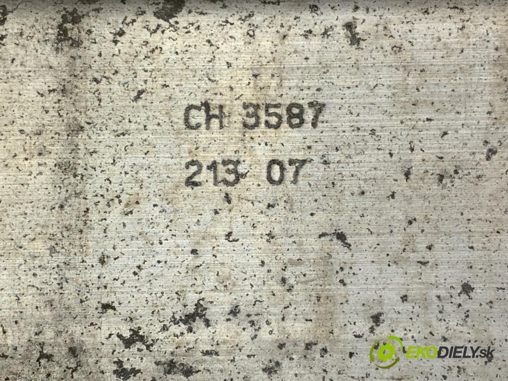 RENAULT CLIO III liftback 2007 55 kW 1.2 16V (BR02, BR0J, BR11, CR02, CR0J, CR11) 1149 výztuha nárazníka přední část  (Přední výztuha)