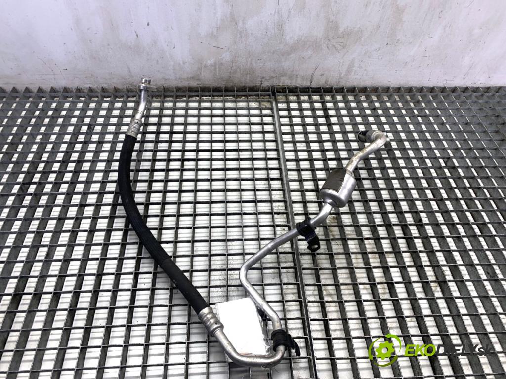 RENAULT CLIO III liftback 2007 55 kW 1.2 16V (BR02, BR0J, BR11, CR02, CR0J, CR11) 1149 rúrka klimatizace 8200521903 (Trubka klimatizace)