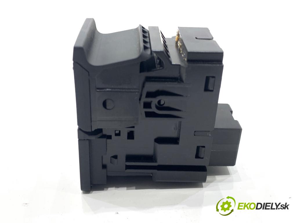 AUDI Q3 II SUV 2021 110 kW 35 TFSI Mild Hybrid 1498 Spínač brzdy ručnej brzdy 83A927225A (Prepínacie páčky pod volantom)