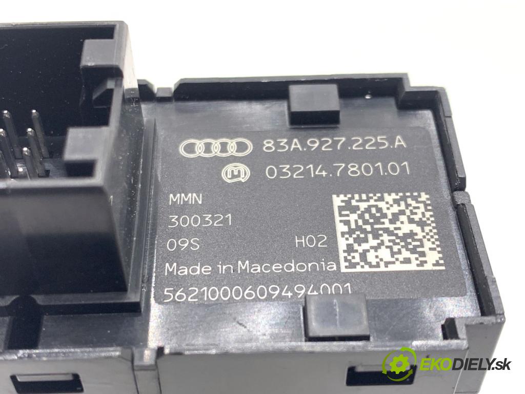 AUDI Q3 II SUV 2021 110 kW 35 TFSI Mild Hybrid 1498 Spínač brzdy ručnej brzdy 83A927225A (Prepínacie páčky pod volantom)