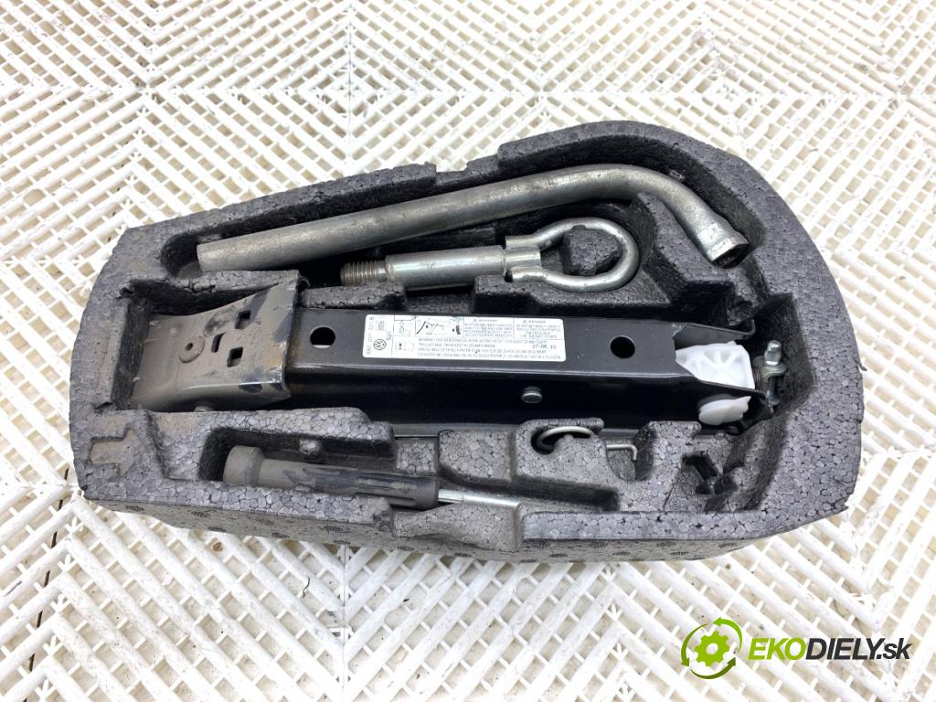 VW POLO V liftback 2010 55 kW 1.2 TDI 1199 Súprava náradia 6Q0012115H