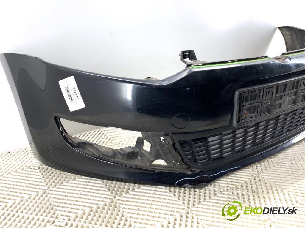 VW POLO V liftback 2010 55 kW 1.2 TDI 1199 Nárazník predný L041 (Kľučka dverí ostatné)