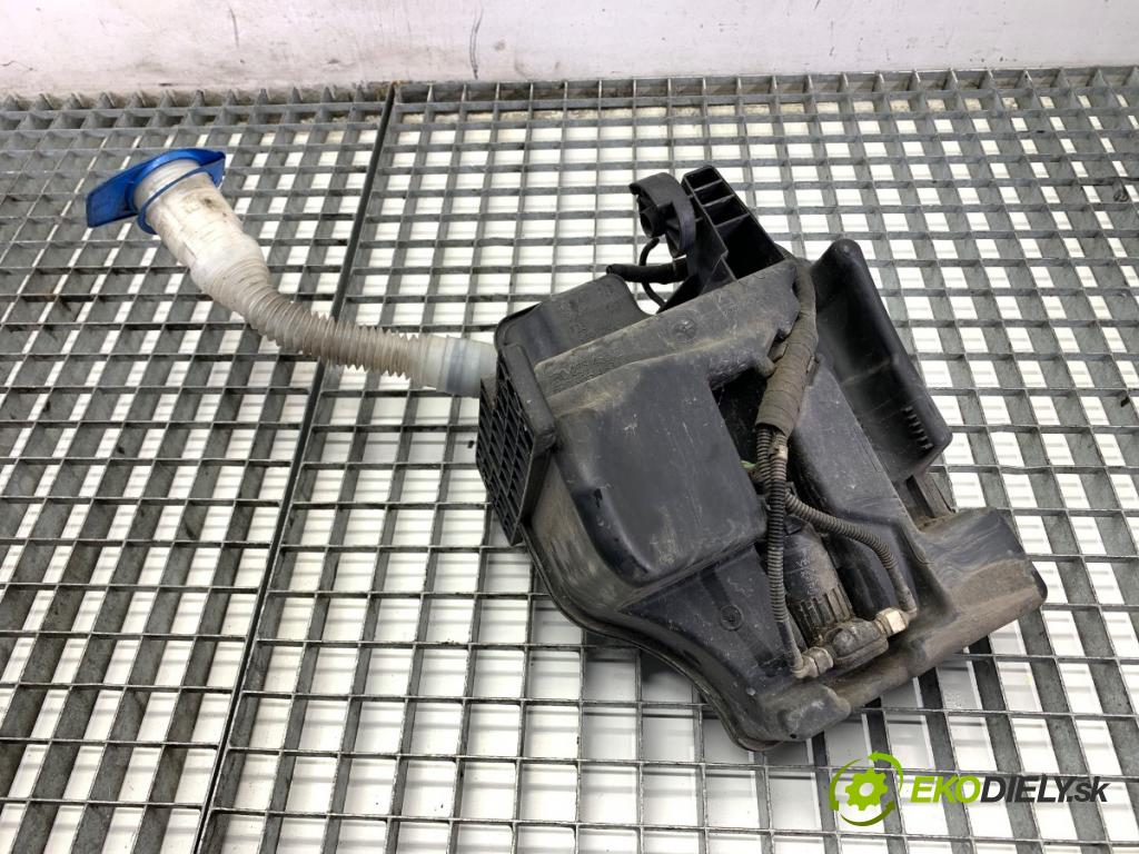 VW POLO V liftback 2010 55 kW 1.2 TDI 1199 Nádržka ostrekovačov 6R0955453E