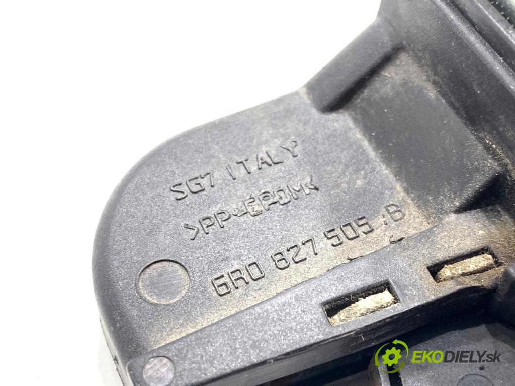 VW POLO V liftback 2010 55 kW 1.2 TDI 1199 zámok dverí zad 6R0827505B