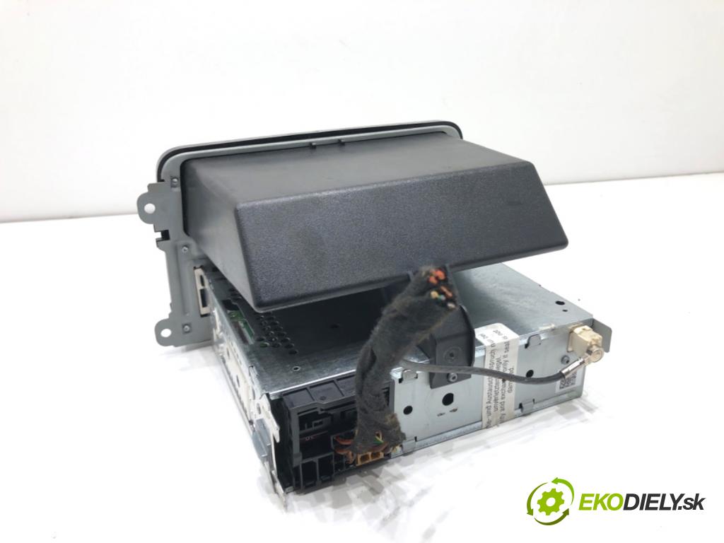 VW POLO V liftback 2010 55 kW 1.2 TDI 1199 RADIO 5M0035156C (Audio zariadenie)