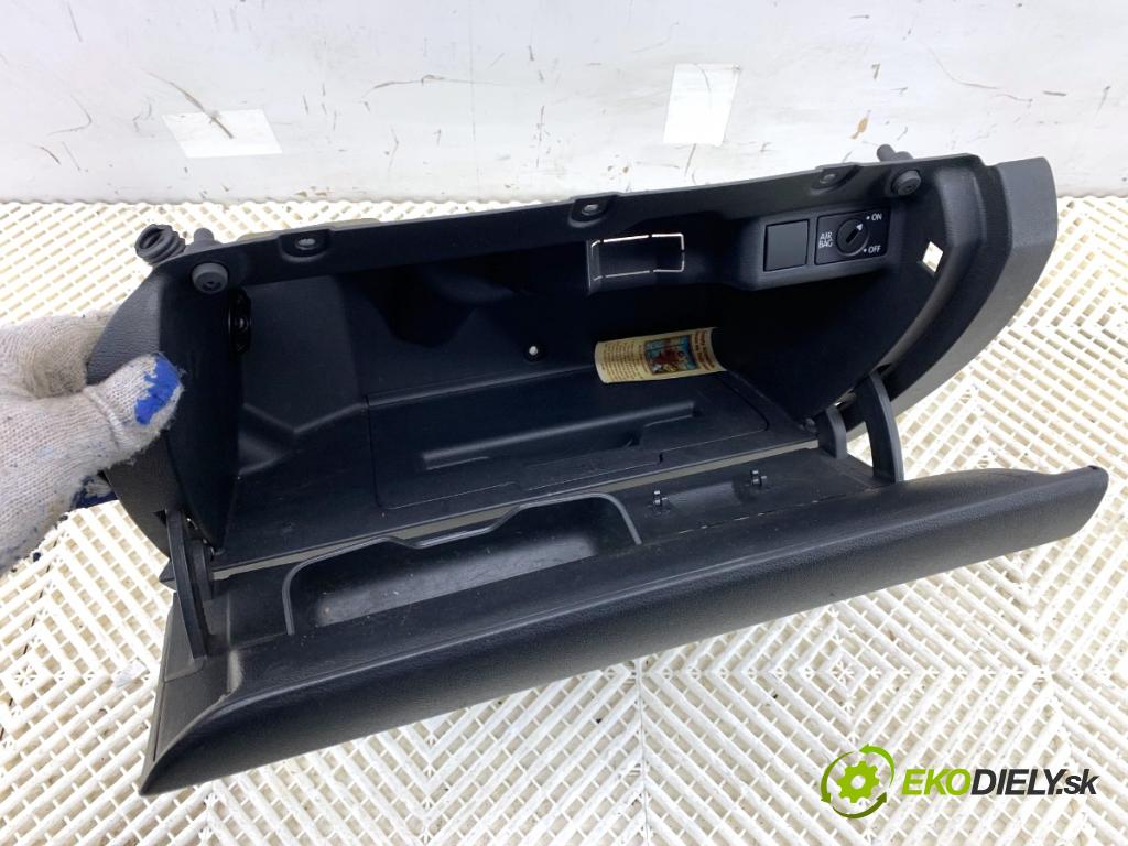 VW POLO V liftback 2010 55 kW 1.2 TDI 1199 Priehradka, kastlík spolujazdca 6R1857097R (Priehradka (kastlík))