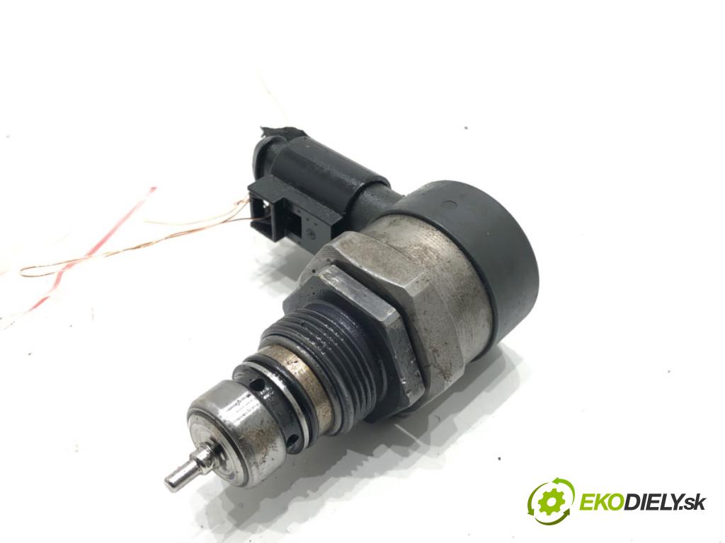 VW POLO V liftback 2010 55 kW 1.2 TDI 1199 Regulátor tlaku paliva 057130764AB (Palivový systém ostatné)