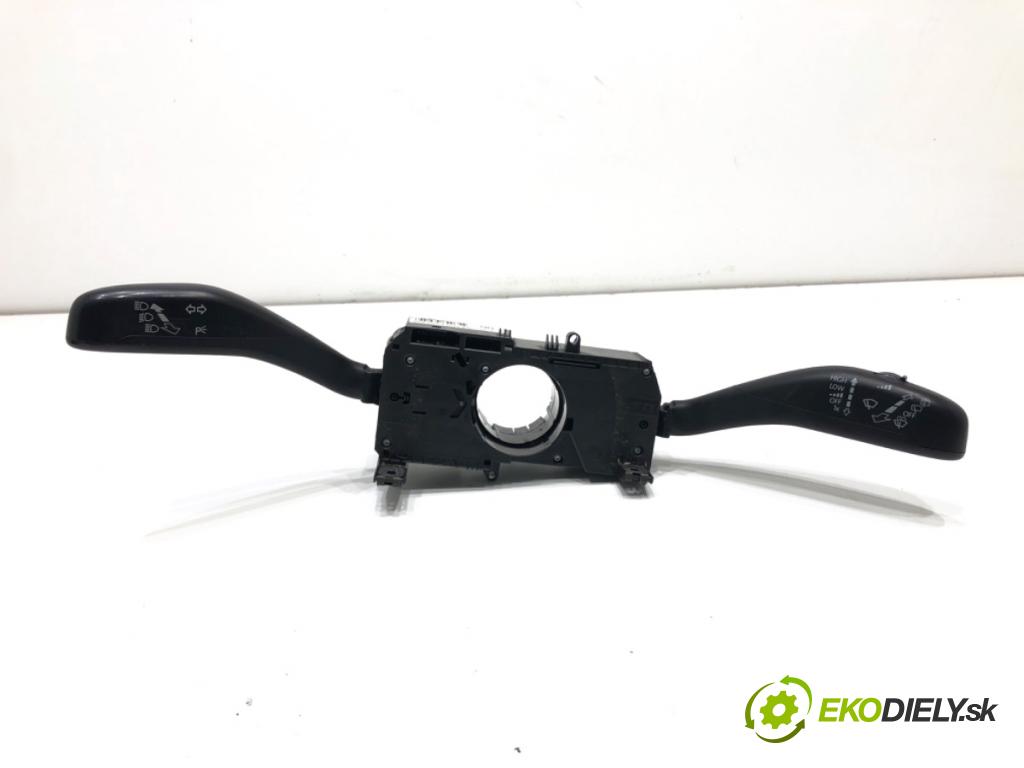 VW POLO V liftback 2010 55 kW 1.2 TDI 1199 Prepínač kombinovaný 6Q0953503EC (Prepínacie páčky pod volantom)