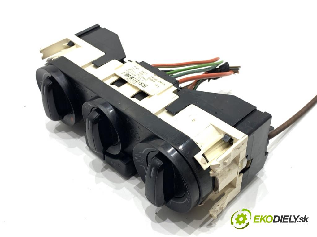 VW POLO V liftback 2010 55 kW 1.2 TDI 1199 Panel ovládania kúrenia 6R0820045H (Prepínacie páčky pod volantom)