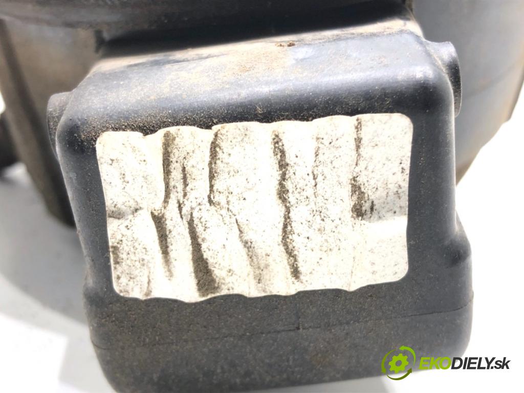 VW POLO V liftback 2010 55 kW 1.2 TDI 1199 Dvierka nádrže paliva (Kľučka dverí ostatné)