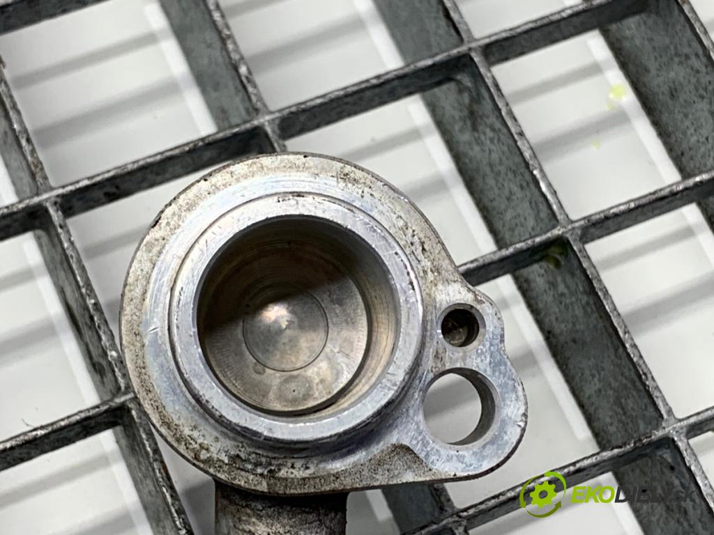 VW POLO V liftback 2010 55 kW 1.2 TDI 1199 rúrka klimatizace 6R1820743K (Trubka klimatizace)