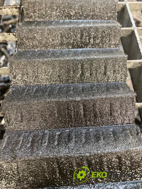 VW TOUAREG SUV 2004 128 kW 2.5 R5 TDI 2461 Motor BAC (Motor)