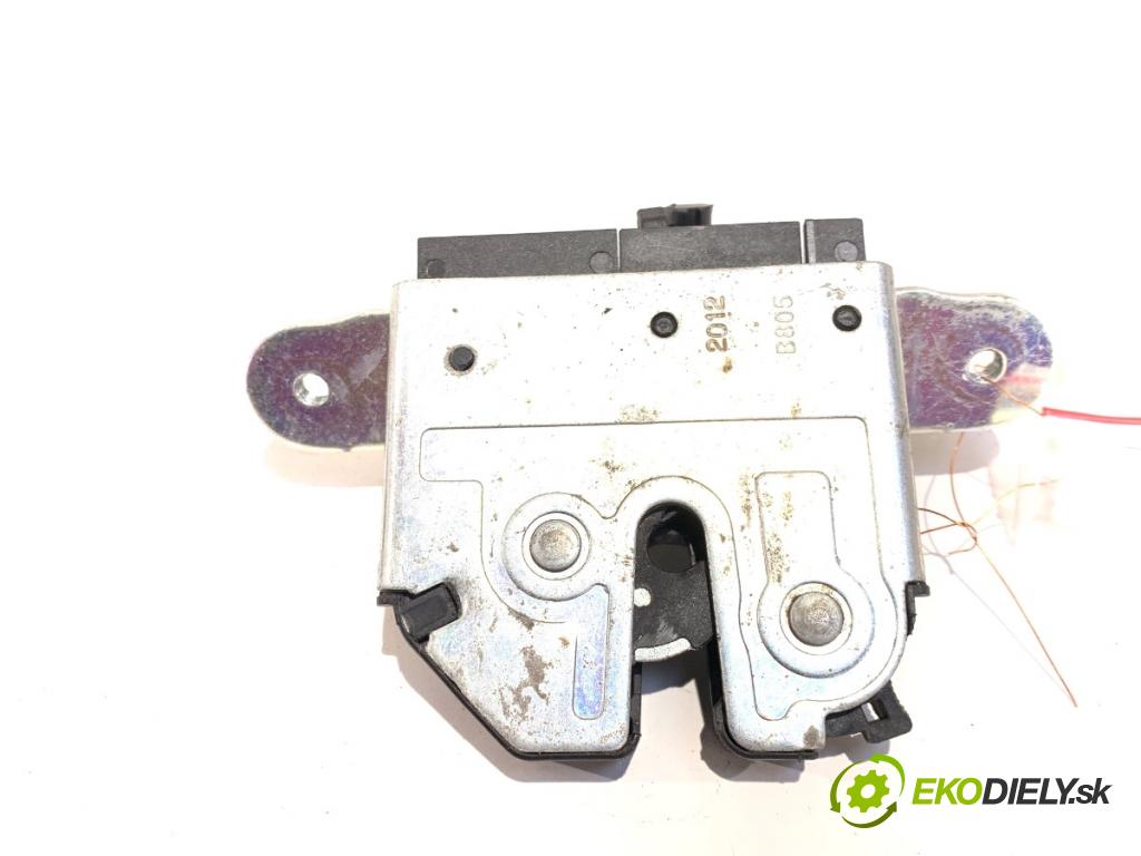 OPEL CORSA D liftback 2012 74 kW 1.4 (L08, L68) 1398 zámok dverí zad 13317445