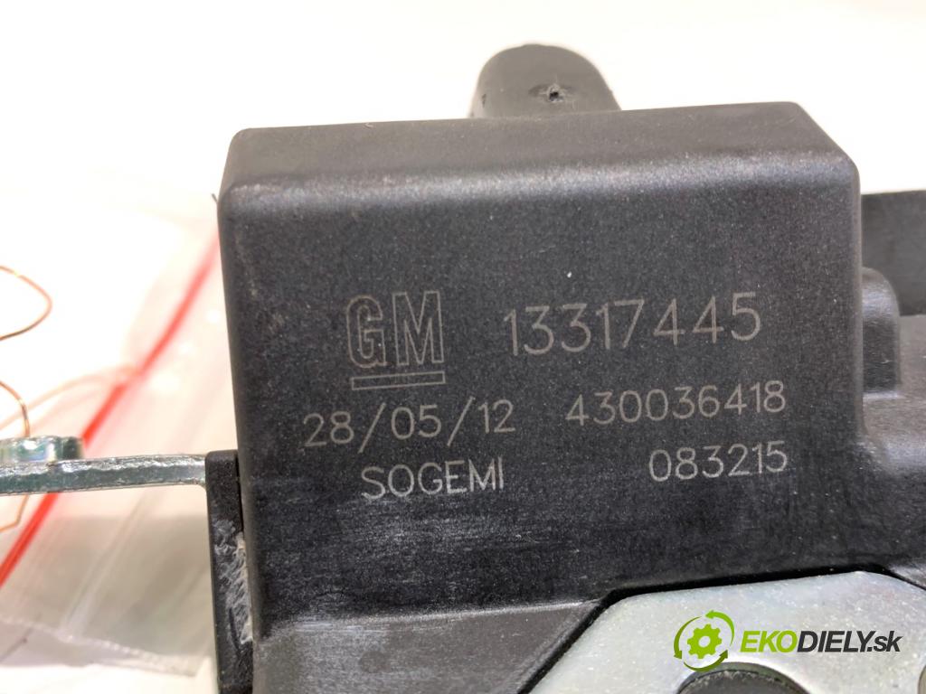 OPEL CORSA D liftback 2012 74 kW 1.4 (L08, L68) 1398 zámok dverí zad 13317445