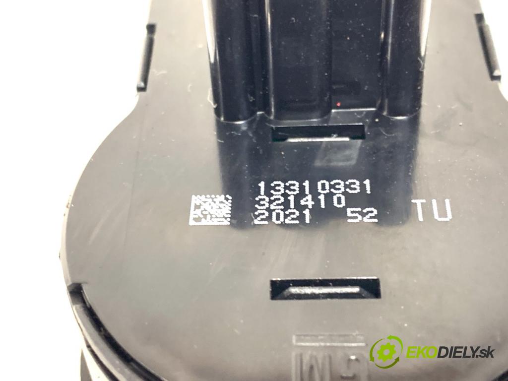 OPEL CORSA D liftback 2012 74 kW 1.4 (L08, L68) 1398 Spínač svetiel 13310331