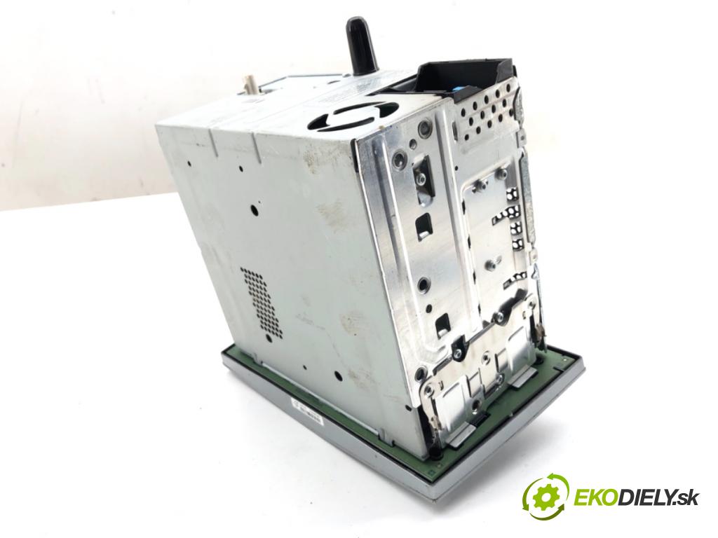 OPEL CORSA D liftback 2012 74 kW 1.4 (L08, L68) 1398 RADIO 13357124 (Audio zariadenie)