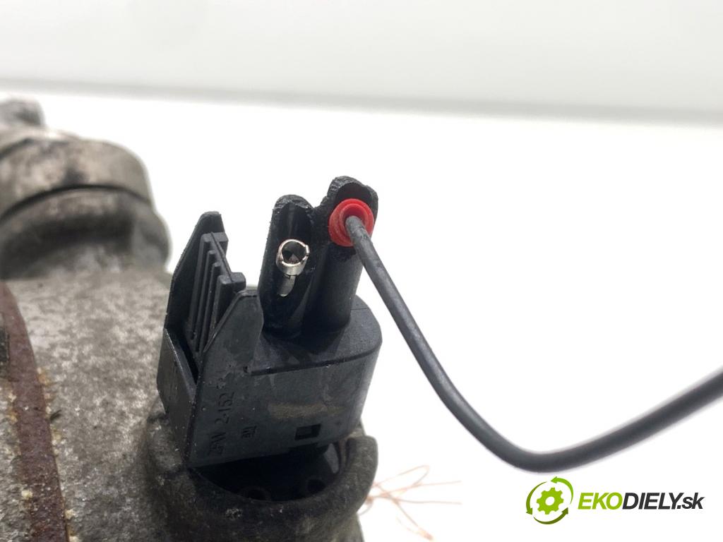 OPEL CORSA D liftback 2012 74 kW 1.4 (L08, L68) 1398 kompresor klimatizace 55701200 (Kompresor klimatizace)