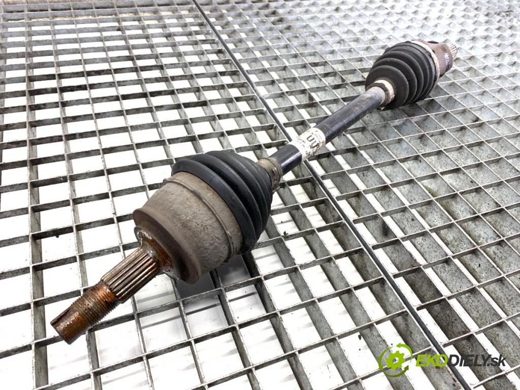 OPEL CORSA D liftback 2012 74 kW 1.4 (L08, L68) 1398 poloos levý přední část