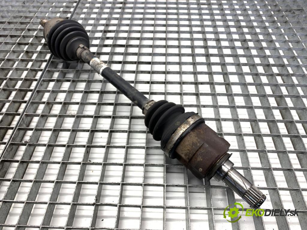 OPEL CORSA D liftback 2012 74 kW 1.4 (L08, L68) 1398 poloos levý přední část