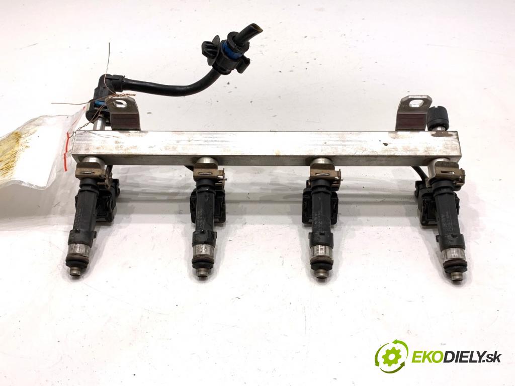 OPEL CORSA D liftback 2012 74 kW 1.4 (L08, L68) 1398 Lišta vstrekovacia 0280158181 (Vstrekovacia lišta)