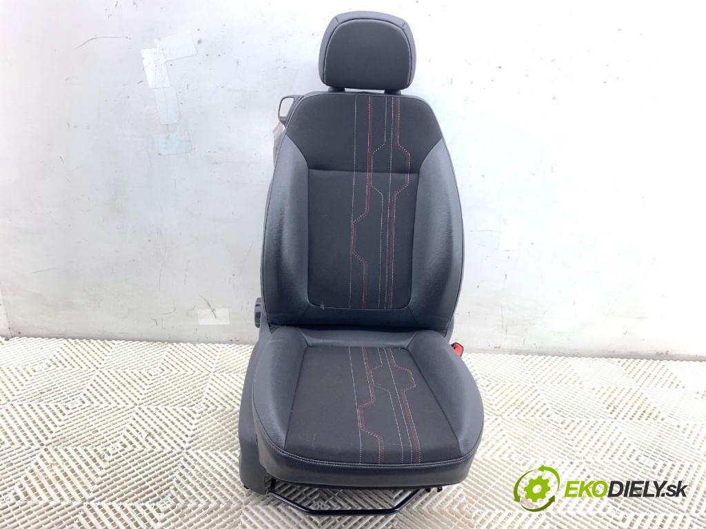 OPEL CORSA D liftback 2012 74 kW 1.4 (L08, L68) 1398 Sedadlo pravy predný 