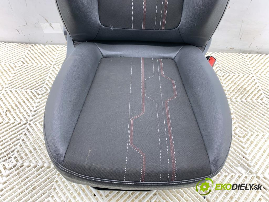 OPEL CORSA D liftback 2012 74 kW 1.4 (L08, L68) 1398 Sedadlo pravy predný
