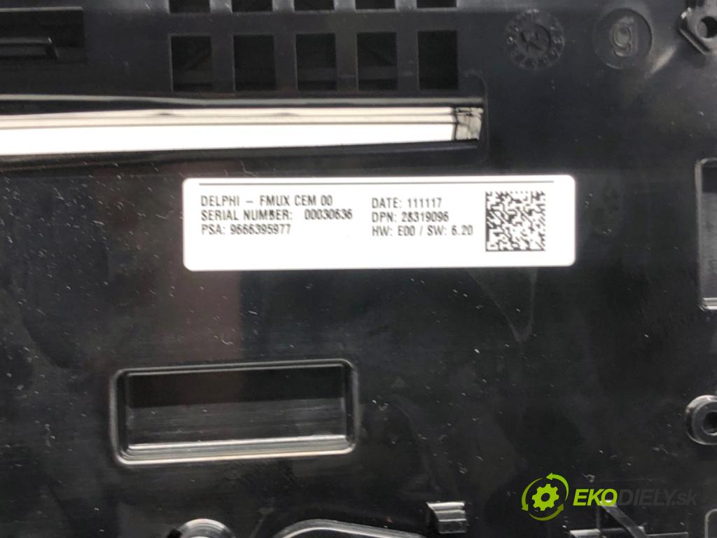 CITROEN C4 II liftback 2011 82 kW 1.6 HDi 110 1560 Panel ovládania kúrenia 9666395977 (Prepínacie páčky pod volantom)