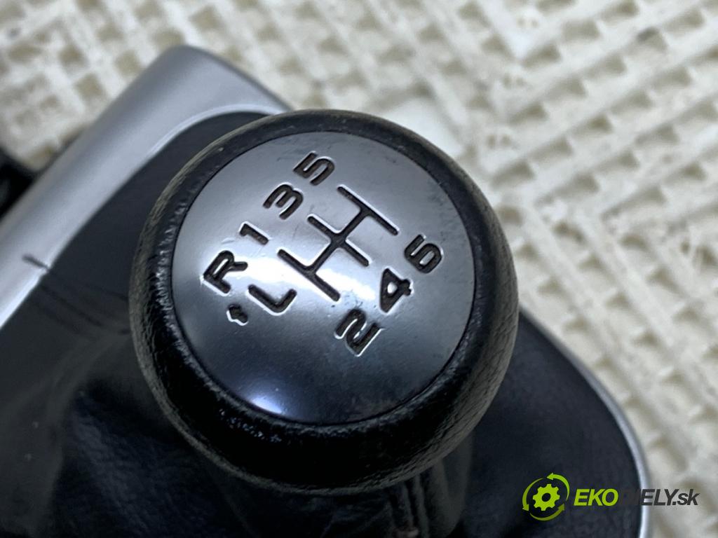 CITROEN C4 II liftback 2011 82 kW 1.6 HDi 110 1560 Kulisa 9671748280 (Rýchlostná páka (kulisa))