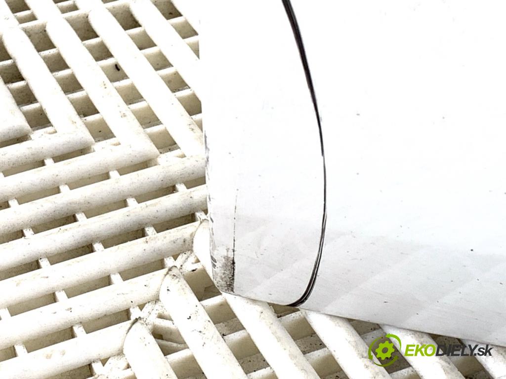 CITROEN C4 II liftback 2011 82 kW 1.6 HDi 110 1560 Dvere pravy predný EWP