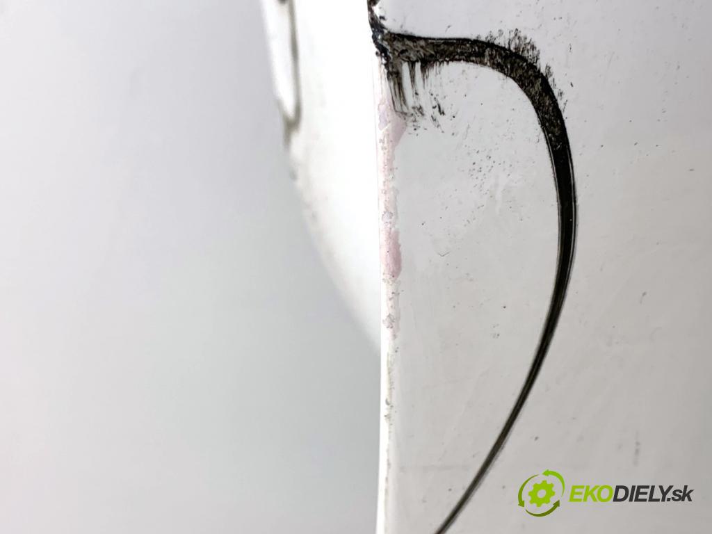 CITROEN C4 II liftback 2011 82 kW 1.6 HDi 110 1560 Dvere pravy predný EWP