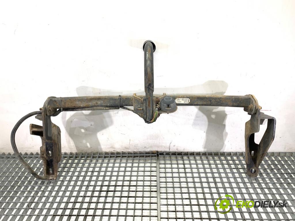 CITROEN C4 II liftback 2011 82 kW 1.6 HDi 110 1560 Hák tažné zařízení  (Tažné zařízení)