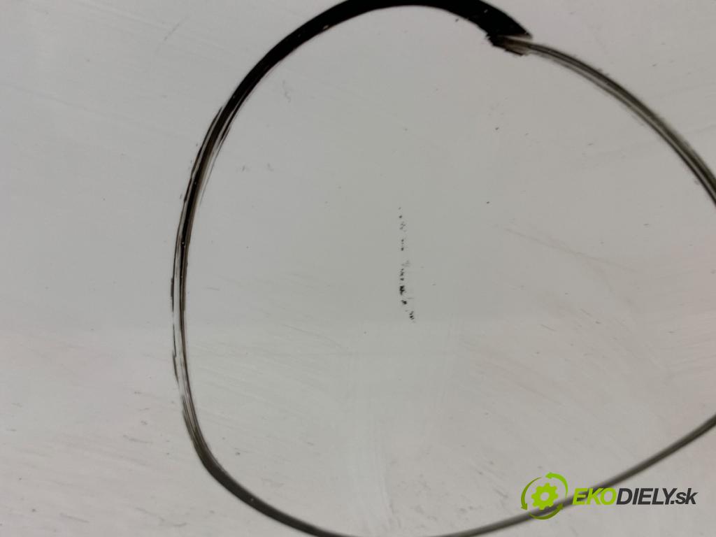 CITROEN C4 II liftback 2011 82 kW 1.6 HDi 110 1560 Dvere pravy zad