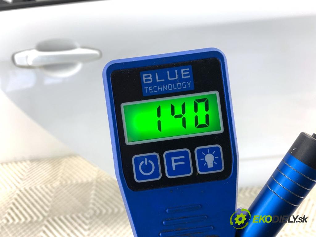 CITROEN C4 II liftback 2011 82 kW 1.6 HDi 110 1560 Dvere pravy zad