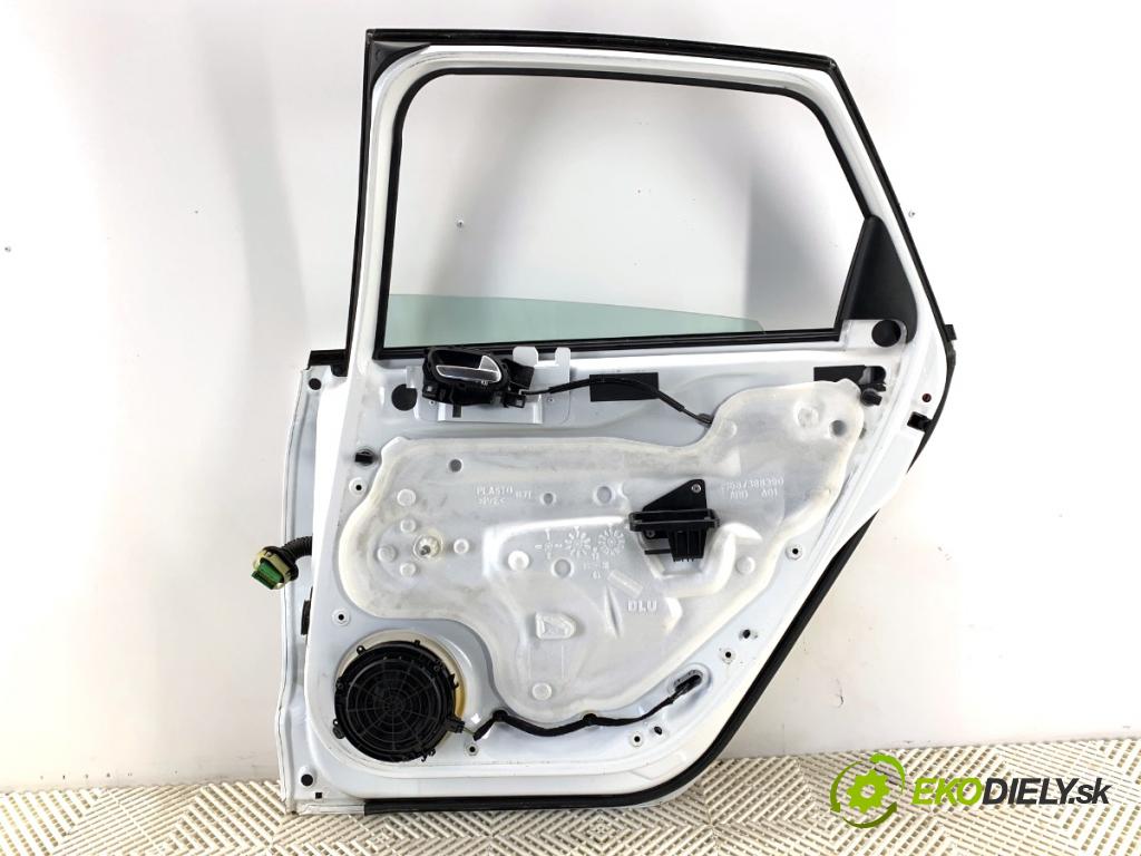 CITROEN C4 II liftback 2011 82 kW 1.6 HDi 110 1560 dveře pravý zadní část