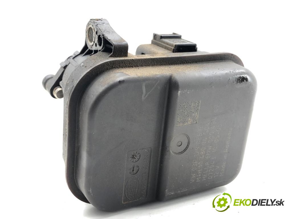 VW POLO V liftback 2010 55 kW 1.2 TDI 1199 Nastavovač zvod, potrubie 03P129086B (Motorček ostatné)