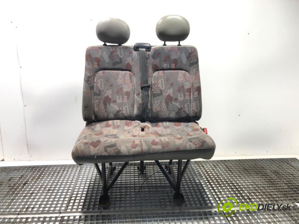 RENAULT MASTER II Autobus 2002 84 kW 2.5 dCi 120 2463 Sedadlo pravy predný 