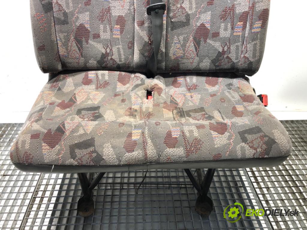 RENAULT MASTER II Autobus 2002 84 kW 2.5 dCi 120 2463 Sedadlo pravy predný