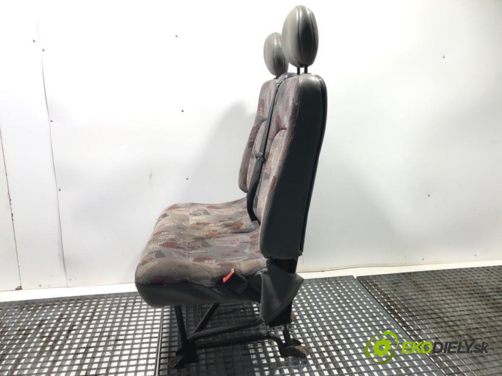 RENAULT MASTER II Autobus 2002 84 kW 2.5 dCi 120 2463 Sedadlo pravy predný
