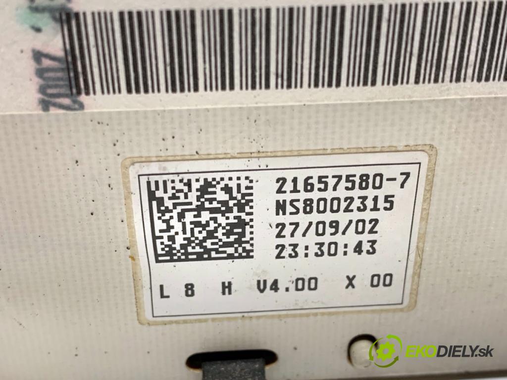 RENAULT MASTER II Autobus 2002 84 kW 2.5 dCi 120 2463 Prístrojovka P8200140413 (Prístrojová doska)