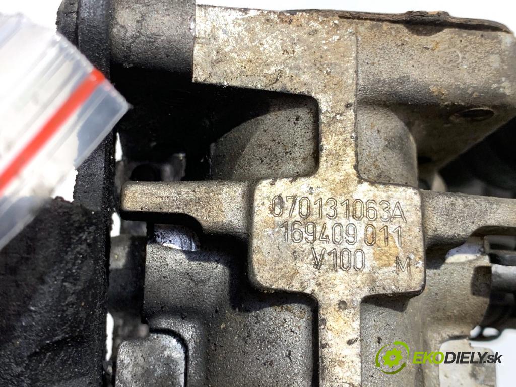 VW TOUAREG SUV 2004 128 kW 2.5 R5 TDI 2461 Ventil EGR CHLADIČ: 070131512B