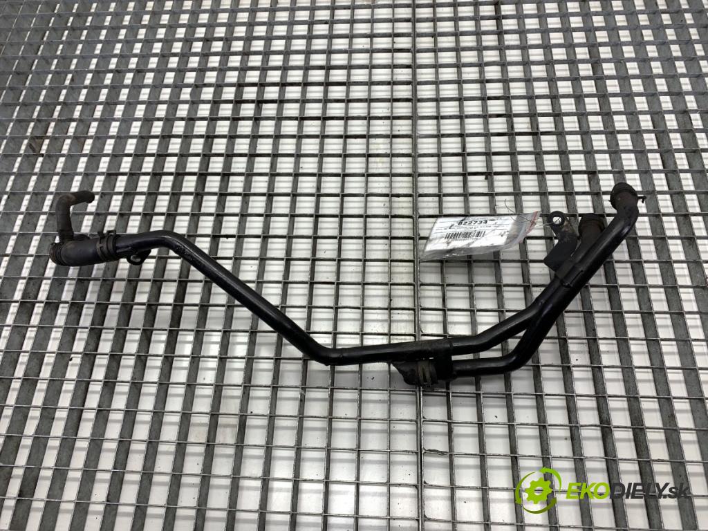 VW TOUAREG SUV 2004 128 kW 2.5 R5 TDI 2461 rozdělovač vody 7L6121070D