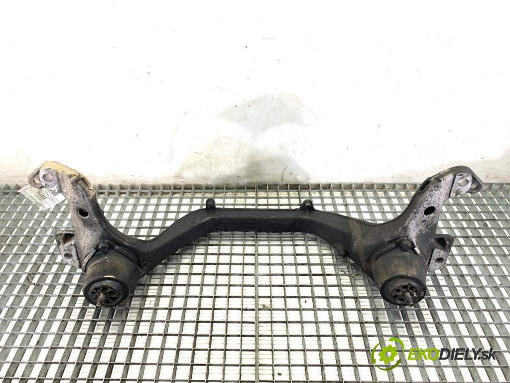 VW TOUAREG SUV 2004 128 kW 2.5 R5 TDI 2461 výztuha pod motor 7L6199207 (Přední výztuha)