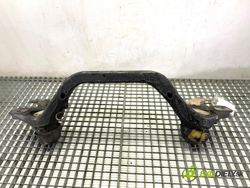 VW TOUAREG SUV 2004 128 kW 2.5 R5 TDI 2461 výztuha pod motor 7L6199207 (Přední výztuha)