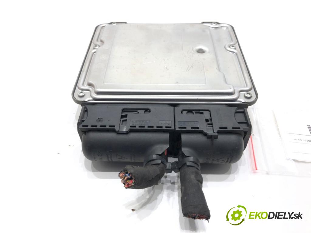 VW TOURAN nadwozie wielkoprzestrzenne (MPV) 2005 110 kW 2.0 FSI 1984 riadiaca jednotka Motor 06F906056CD 0261S02054 (Riadiaca jednotka)