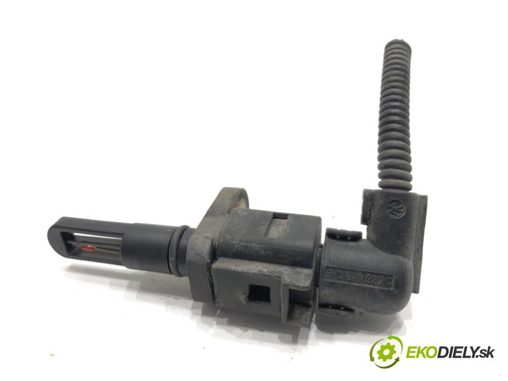 VW TOURAN nadwozie wielkoprzestrzenne (MPV) 2005 110 kW 2.0 FSI 1984 Váha vzduchu 06B905379A (Váha vzduchu)