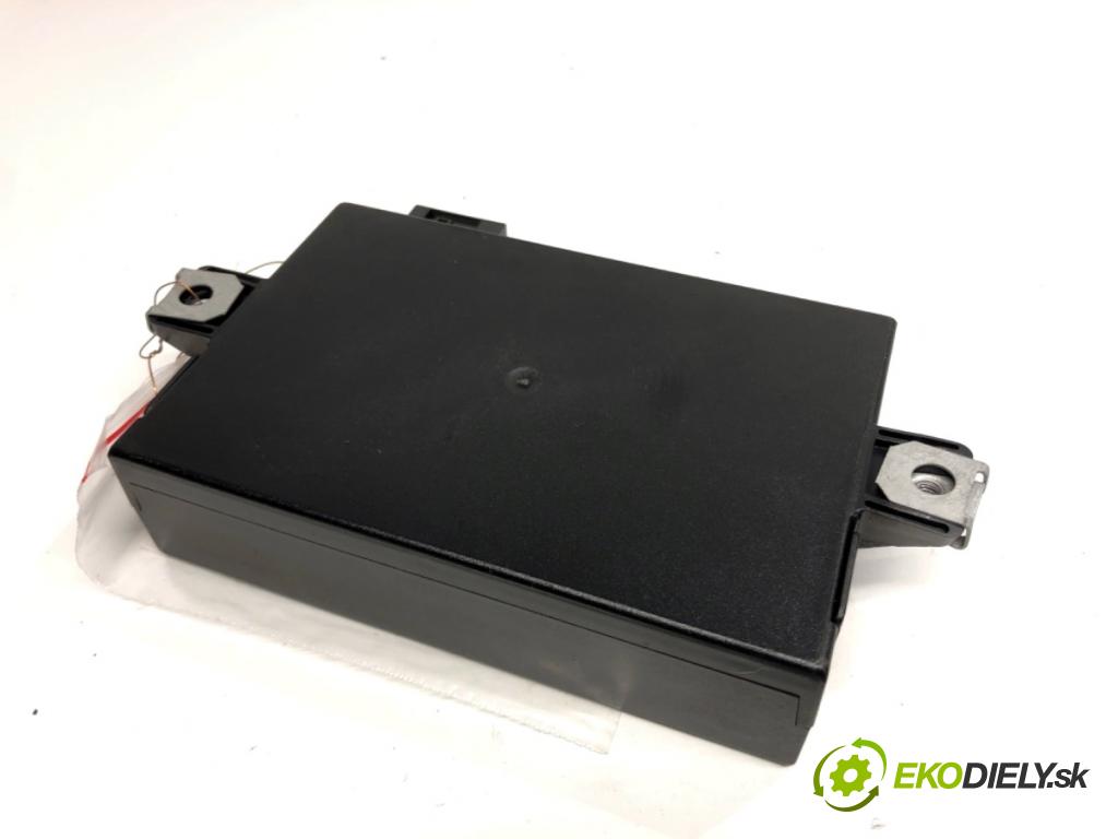 VW TOURAN nadwozie wielkoprzestrzenne (MPV) 2005 110 kW 2.0 FSI 1984 Modul ťažného oka 8E0907383A (Riadiaca jednotka ostatné)